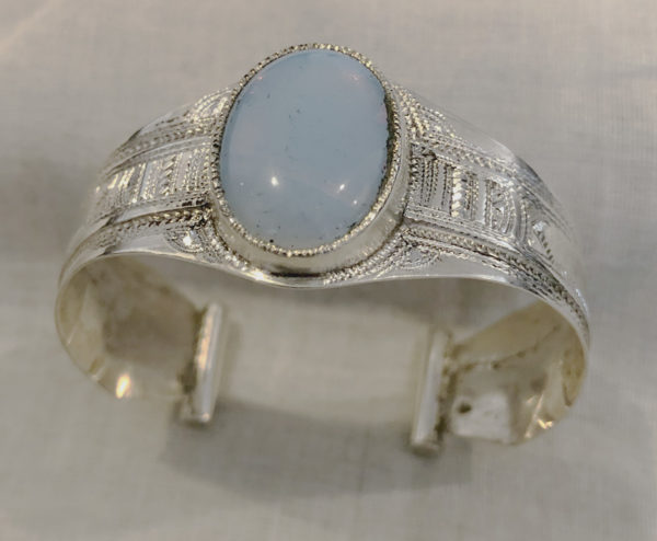 Bracelet femme opale anniversaire Bijoux touaregs Bracelet en argent massif pour femme  pierre d’opale très sympa.