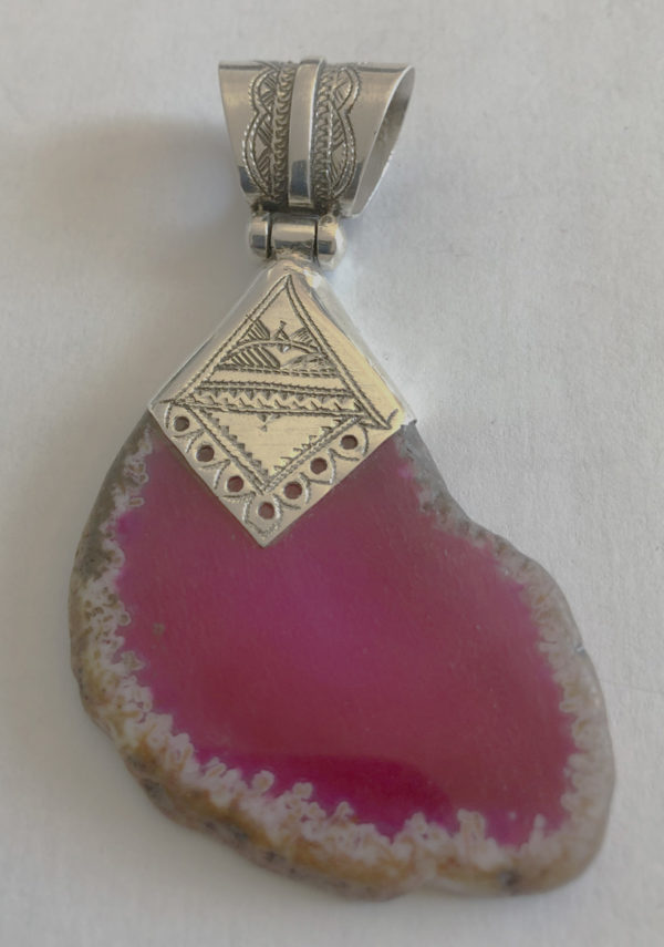 Collier pierre argent mixte Bijoux touaregs, pendentif en argent et pierre rose. Bijoux mixte